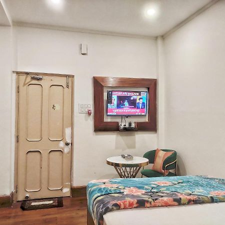 Hotel Florence シリグリ エクステリア 写真