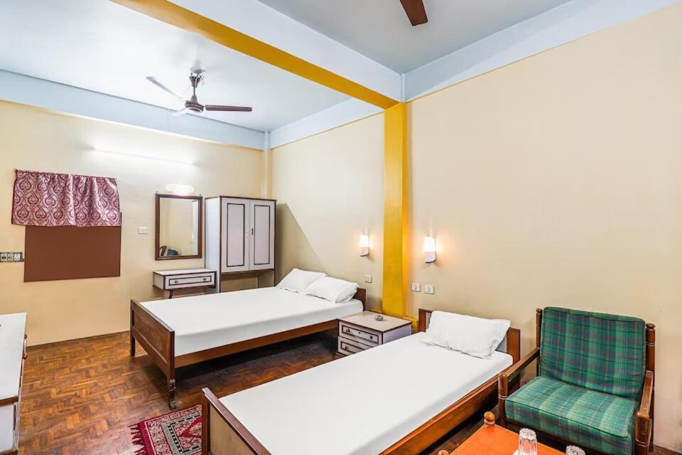 Hotel Florence シリグリ エクステリア 写真